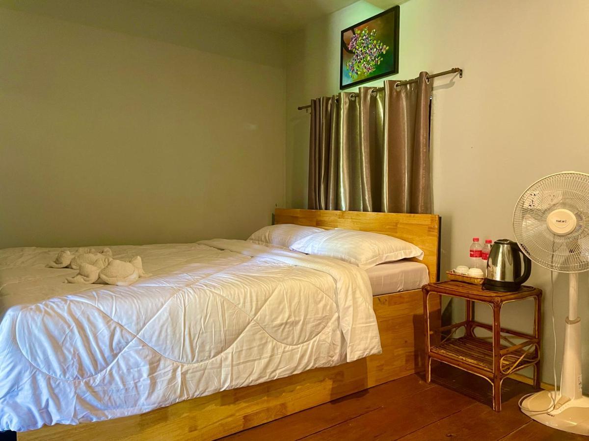 The Cliff Hostel, M'Pay Bay Ко Ронг Санлоем Екстериор снимка